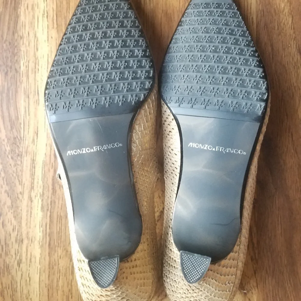 Alfonzo & Franco Golden Beige scale pattern shoes